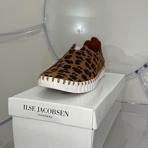 Ilse Jacobsen Tulip Leopard Slip On Shoes  Size 38